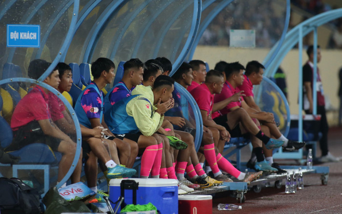 Nỗi đau của bóng đá Việt Nam: Bỏ giải vì không có tài trợ, đăng ký để chờ bán suất? Ảnh 2