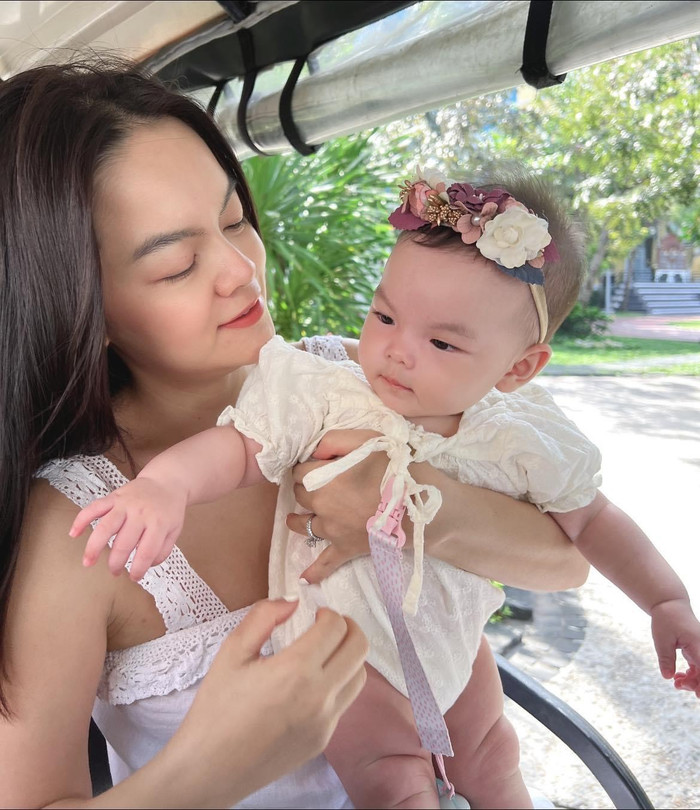 Phạm Quỳnh Anh cũng như bao người mẹ khác, ai cũng mong con mình luôn được khỏe mạnh.