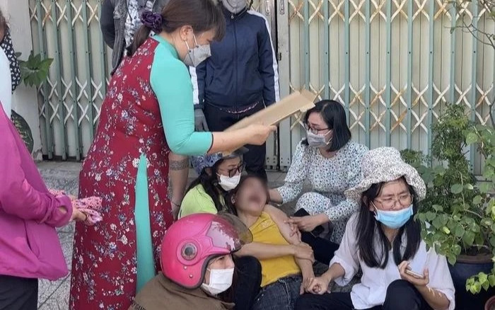 Tình tiết mới vụ học sinh lớp 3 bị xe đưa rước cán tử vong khiến người mẹ ngã quỵ khi vừa hay tin Ảnh 2
