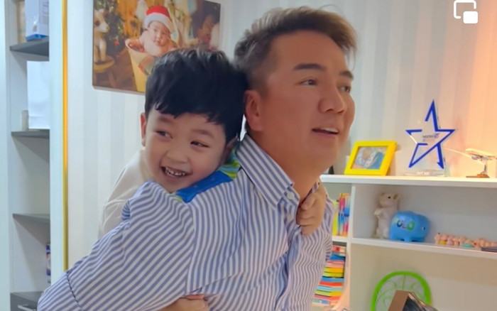 Đàm Vĩnh Hưng nghẹn ngào tiết lộ không có tuổi thơ bên cha Ảnh 2