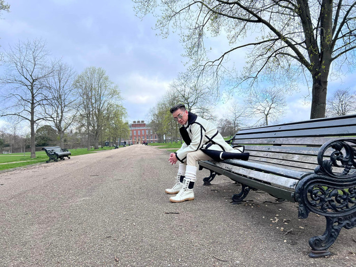 Đàm Vĩnh Hưng đăng đàn nói về những nguyên tắc của bản thân lúc nửa đêm.