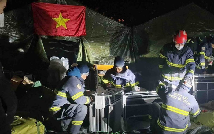 Những hình ảnh đầu tiên của đoàn cứu hộ Việt Nam tại Thổ Nhĩ Kỳ Ảnh 2