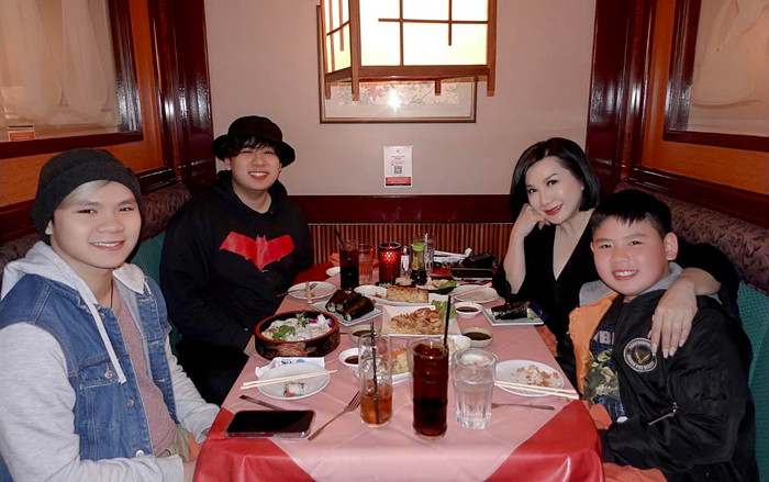 Vợ cũ Bằng Kiều hẹn hò với '3 tình yêu lớn', tiết lộ tình trạng cánh tay sau tai nạn Ảnh 2