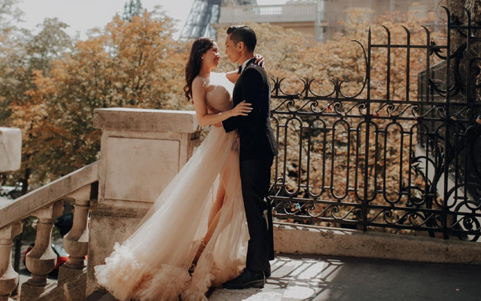 Khánh Thi - Phan Hiển xả kho ảnh tình tứ tại trời Âu, chia sẻ về điều ngọt ngào nhất trong tình yêu Ảnh 2