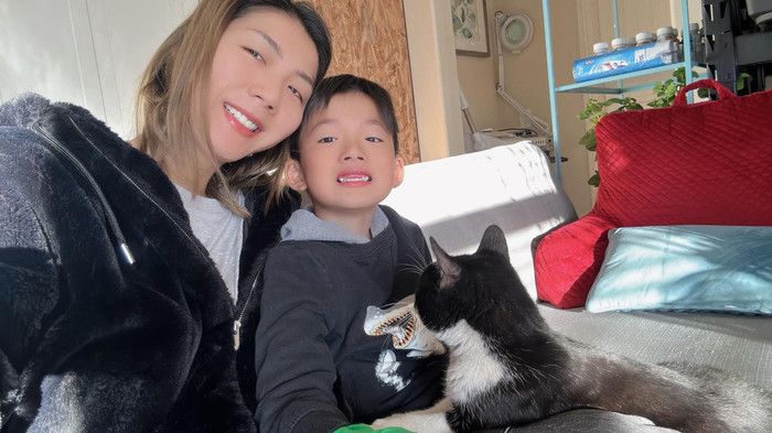 Ngọc Quyên cho biết, trải qua nhiều chuyện trong quá khứ cô không ôm nỗi hận mà cảm ơn quá khứ đã dạy cô lớn. 