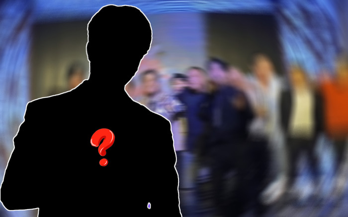 Nam ca sĩ đi hơn 200km để làm điều đặc biệt trong đám cưới một fan nữ Ảnh 2