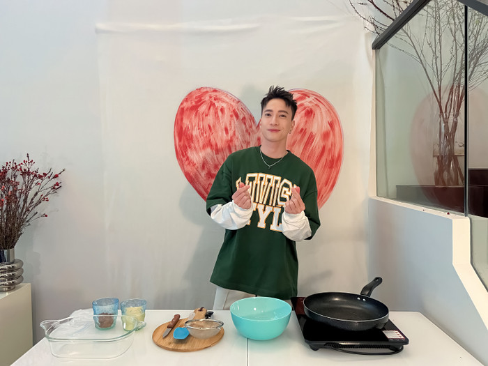 S.T Sơn Thạch bất ngờ tặng chocolate cho Hồ Ngọc Hà vào Valentine: Chuyện gì đây? Ảnh 2