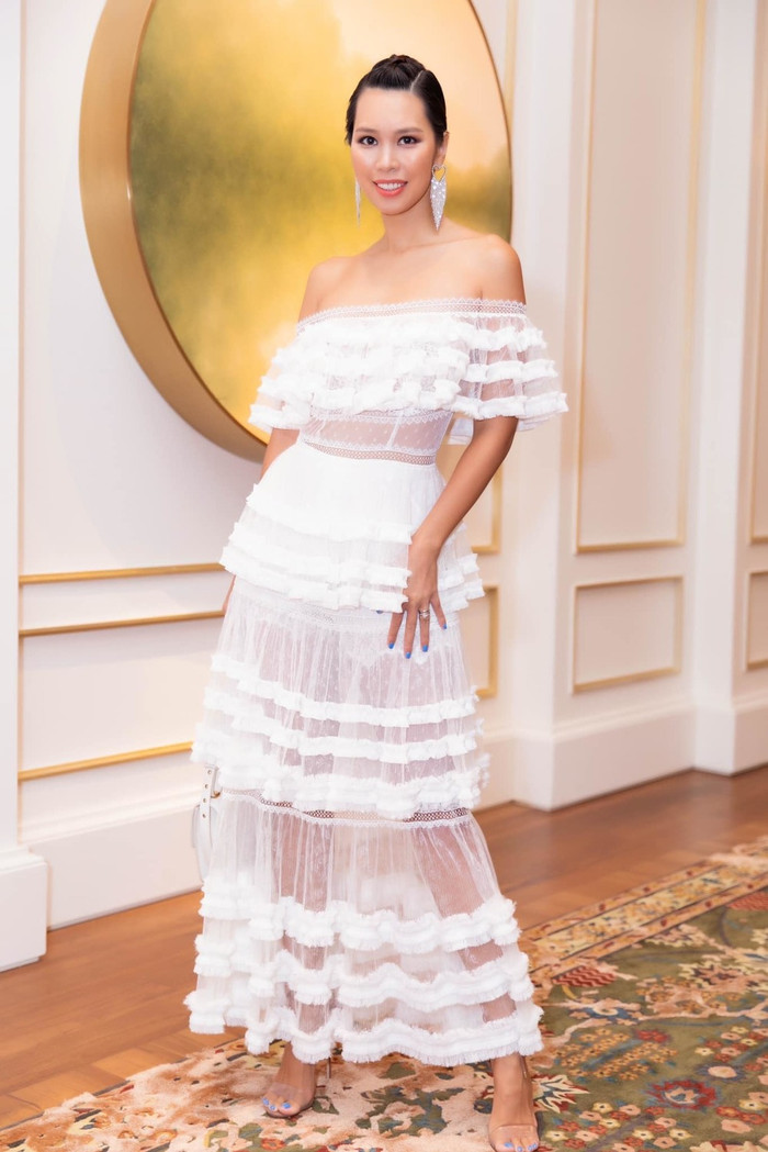 Siêu mẫu luôn muốn mang đến năng lượng tích cực tới khán giả. 