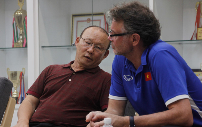 Vừa làm HLV tuyển Việt Nam, Philippe Troussier phá luôn ba kỷ lục của ông Park Ảnh 2