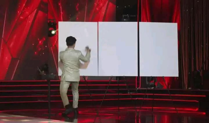 Phần công bố Top 3 được cho là có sự sáng tạo nhưng không cần thiết.