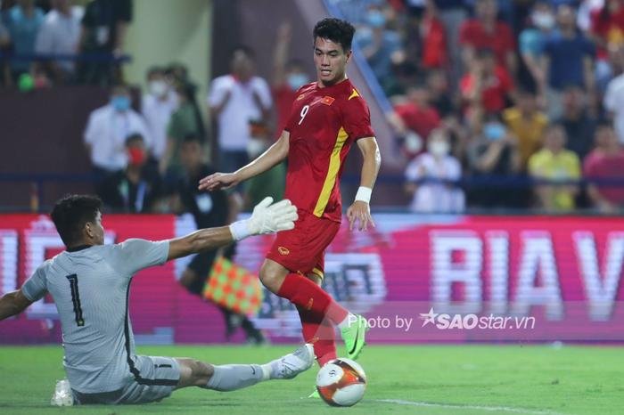 Campuchia không cho cầu thủ trên 22 tuổi dự SEA Games 32: HLV Troussier vui nhất? Ảnh 1