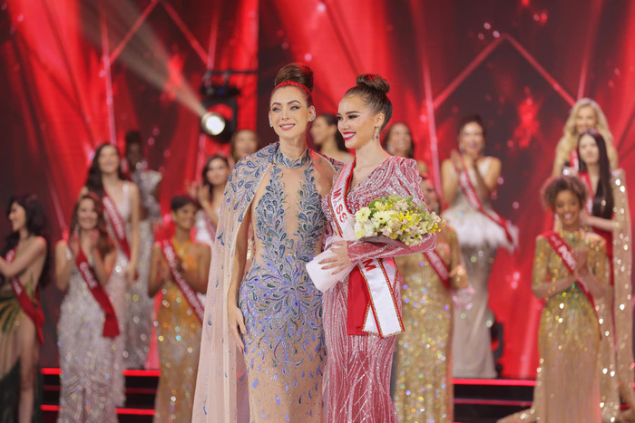 Thôi được rồi, đừng chê Miss Charm 2023 nữa Ảnh 7