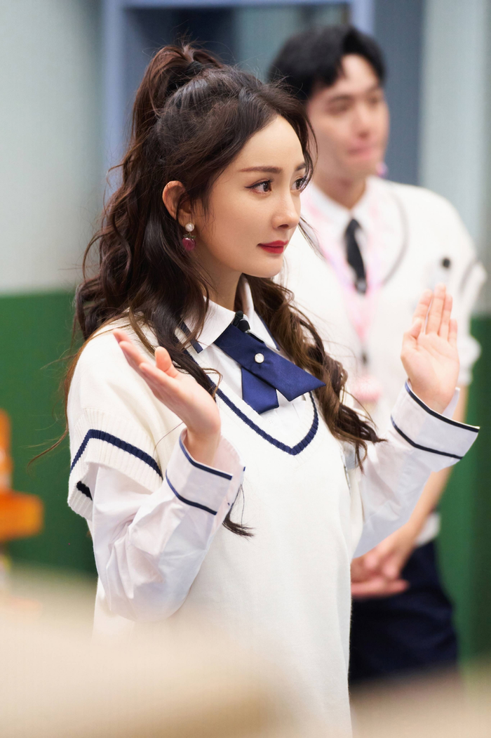 Tuy dạo gần đây Dương Mịch gặp nhiều vận đen trong sự nghiệp nhưng nữ diễn viên vẫn có vị trí nhất định trong giới. Năm 2023, những bộ phim có sự góp mặt của Dương Mịch sẽ lên sóng. 