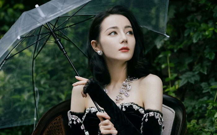 Địch Lệ Nhiệt Ba được dự đoán sẽ chuyển hình thành công trong năm 2023 nhờ điểm này Ảnh 2