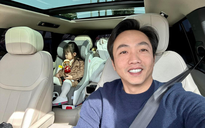 Ái nữ nhà Cường Đô La lên đồ cực chất, vui vẻ trong ngày đầu đến trường Ảnh 2