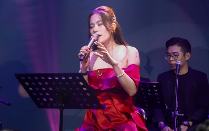 Hậu ồn ào với Bạch Công Khanh, Nam Em được khen khi hát cùng chủ nhân bản hit trăm triệu view Ảnh 2