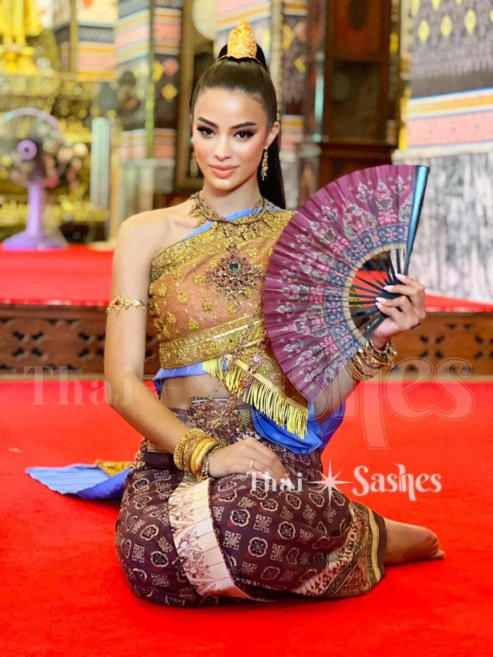 Góc đố ai tinh mắt: Phạm Hương 'vi vu' bên Thái Lan hay Á hậu 2 Miss Universe đây? Ảnh 4