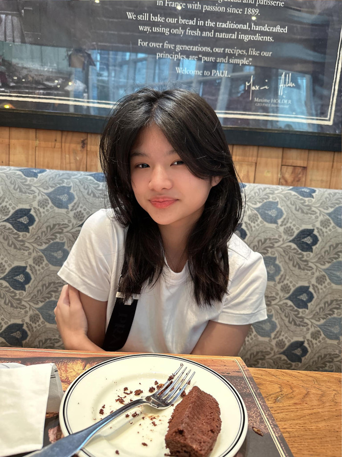 Ở độ tuổi thiếu niên, Bảo Tiên thường để mặt mộc và ăn vận giản dị như bạn bè đồng trang lứa