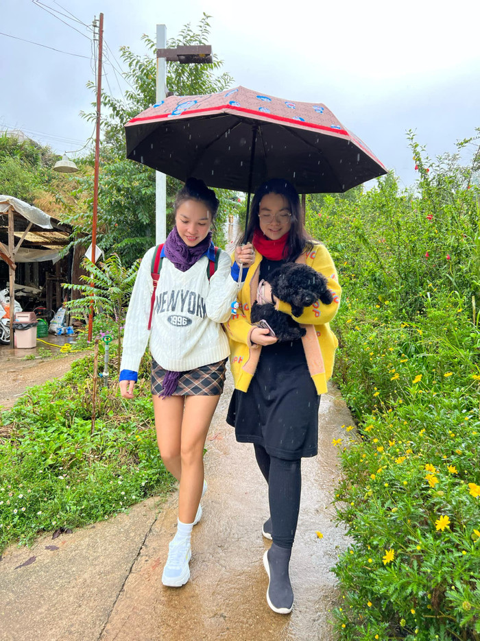 Sau khi có màn 'lột xác' đầy ấn tượng, con gái Hiền Thục ngày càng trở nên tự tin hơn