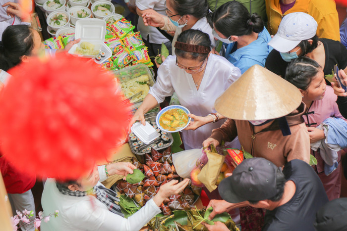 Chợ Lá Sài Gòn - Nơi có tiền cũng không mua được Ảnh 4