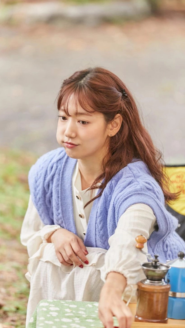 Park Shin Hye khiến công chúng ngỡ ngàng trong bộ ảnh mới, như hack tuổi.