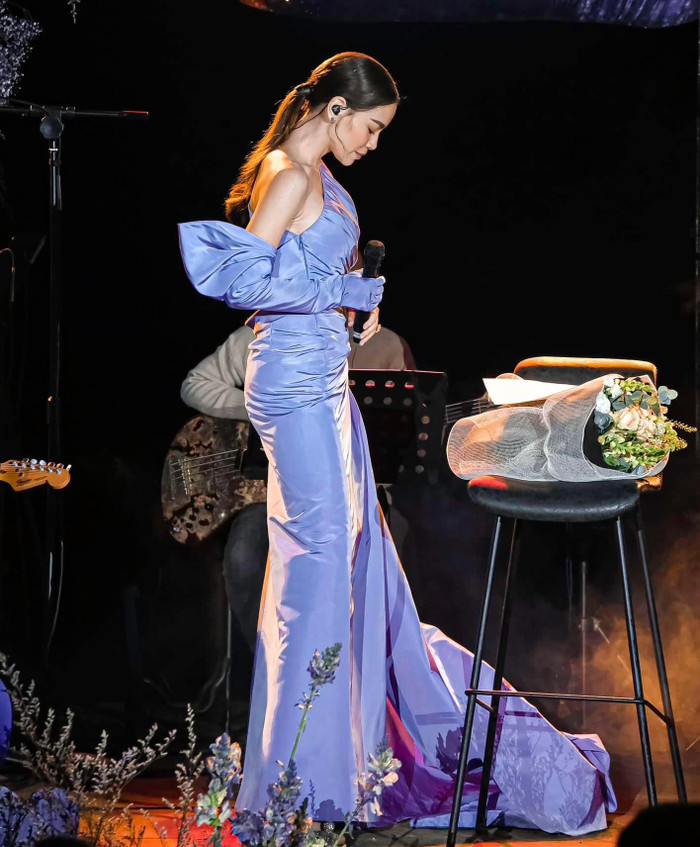 Trải qua nhiều sóng gió trong chuyện tình cảm, giờ đây Hồ Ngọc Hà đã có tìm được bến đỗ hạnh phúc cho cuộc đời mình.