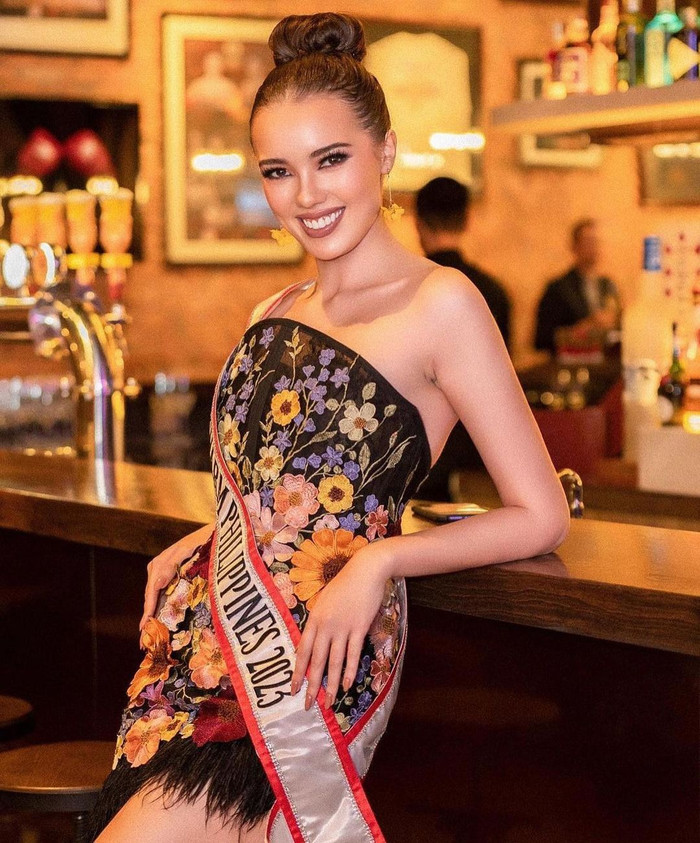 'Soi' profile của Á hậu 1 Miss Charm 2023: Mang đi thi Miss Universe cũng được lọt top Ảnh 2