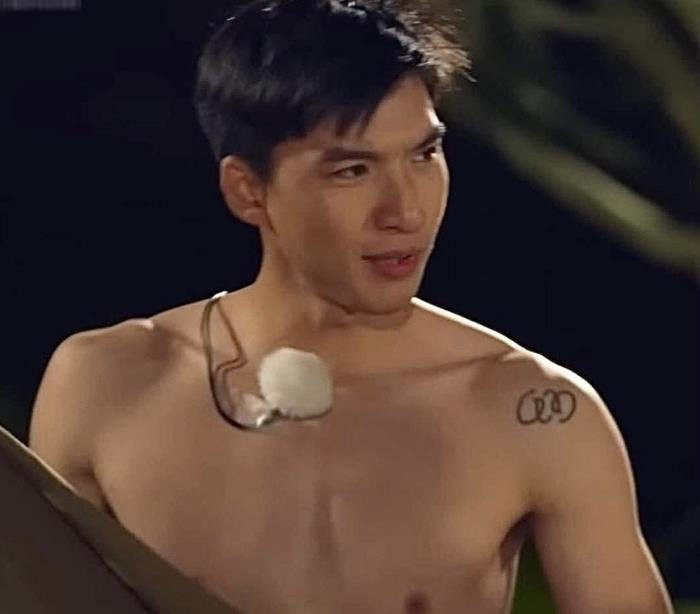 PGS - TS Nguyễn Phương Mai cho rằng nếu HIEUTHUHAI là một nhân vật nữ thì chắc chắn mọi chuyện sẽ khác.