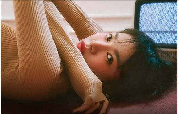 Nổi tiếng xinh đẹp vậy mà Song Hye Kyo vẫn 'lép vế' khi chung khung hình với mỹ nhân này Ảnh 3