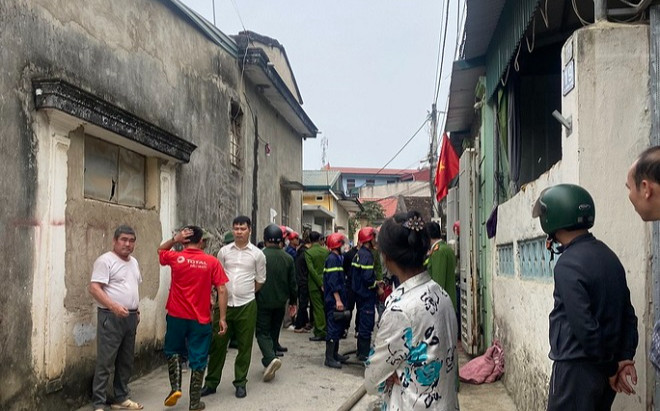 Vợ bỏ nhà đi, người đàn ông buồn chán lên mạng xã hội livestream cảnh tự thiêu chính mình? Ảnh 2