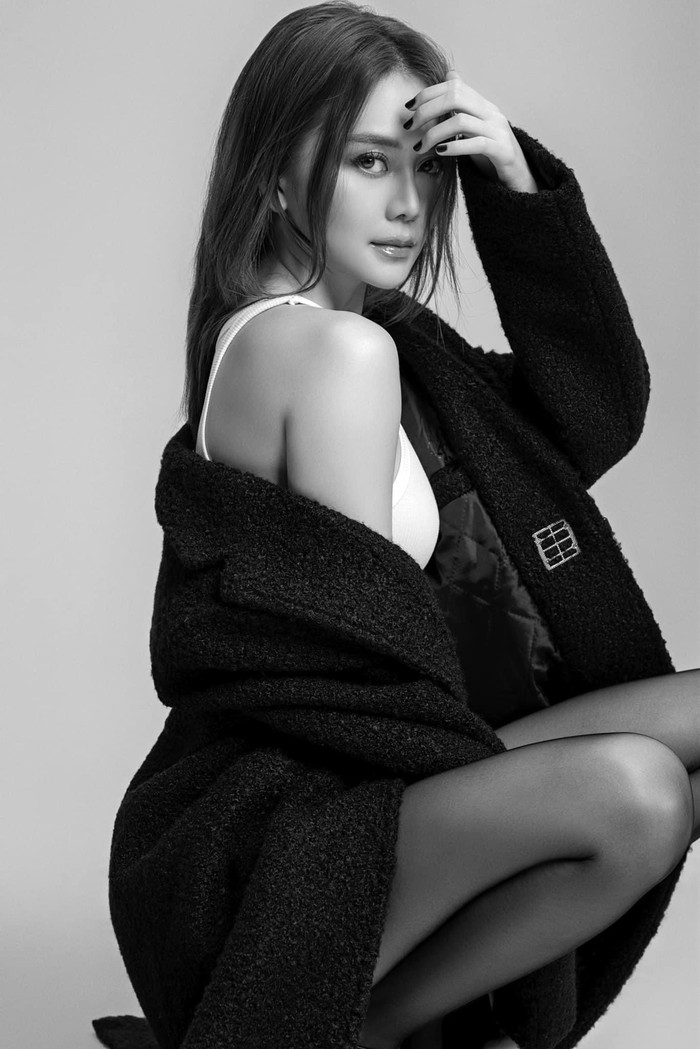 Không ít lần nữ ca sĩ vướng nghi vấn hẹn hò chồng cũ Lệ Quyên.