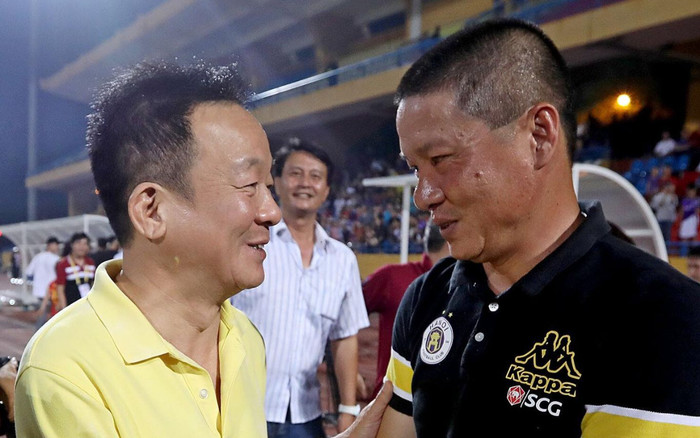 Nghịch lý từ lối đi riêng của bóng đá chuyên nghiệp Việt Nam Ảnh 2