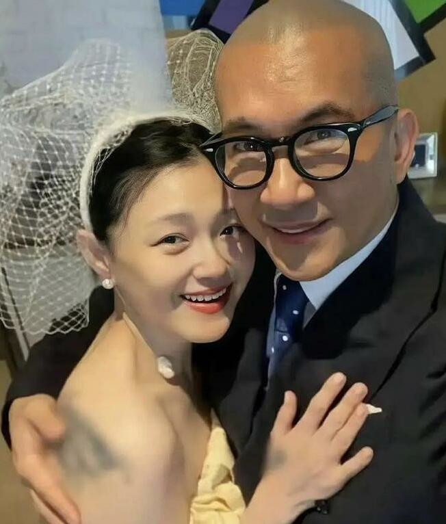 Thực tế vợ chồng Từ Hy Viên đang vô cùng ngọt ngào và ngập tràn hạnh phúc