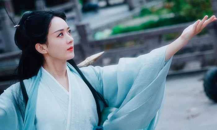 Vượt mặt Dương Mịch - Lưu Diệc Phi, Triệu Lệ Dĩnh là sao nữ đầu tiên làm được điều này Ảnh 5