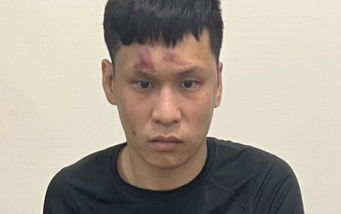 Đang trốn 2 lệnh truy nã, thanh niên vẫn liều lĩnh gây ra hàng loạt tội lỗi giữa phố Hà Nội Ảnh 2