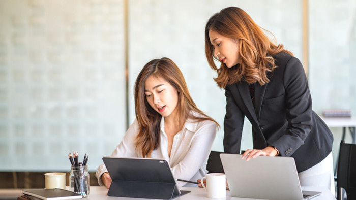 Người dân có thể gọi ngay đến Ngân hàng nhà nước nếu bị ép mua bảo hiểm khi vay vốn. (Ảnh minh họa).