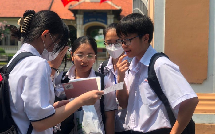 'Hữu xạ tự nhiên hương' xuất hiện trong đề thi văn học sinh giỏi quốc gia Ảnh 2