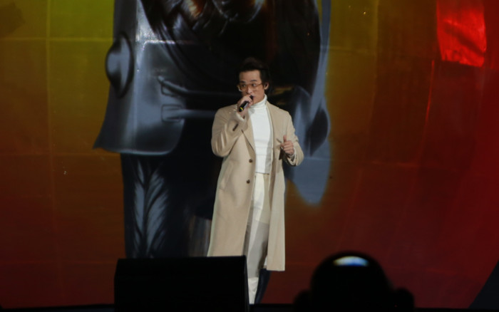 Phong độ trình diễn của Hà Anh Tuấn trong đêm chào kết live-concert Chân Trời Rực Rỡ ra sao? Ảnh 2