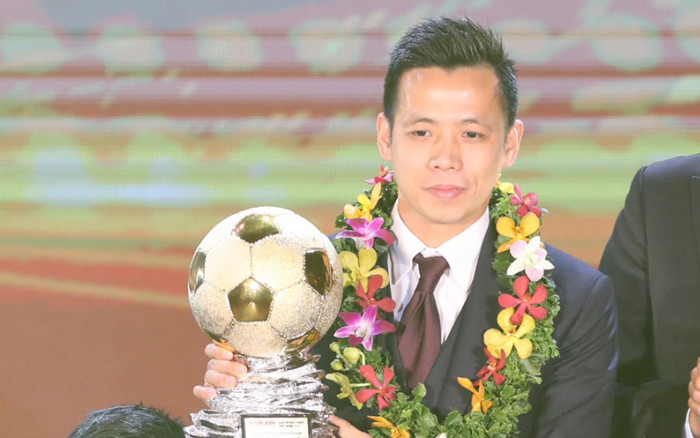 Văn Quyết nói ông Park ít sử dụng dù chuyên nghiệp nhất, mong HLV Troussier trao cơ hội Ảnh 2