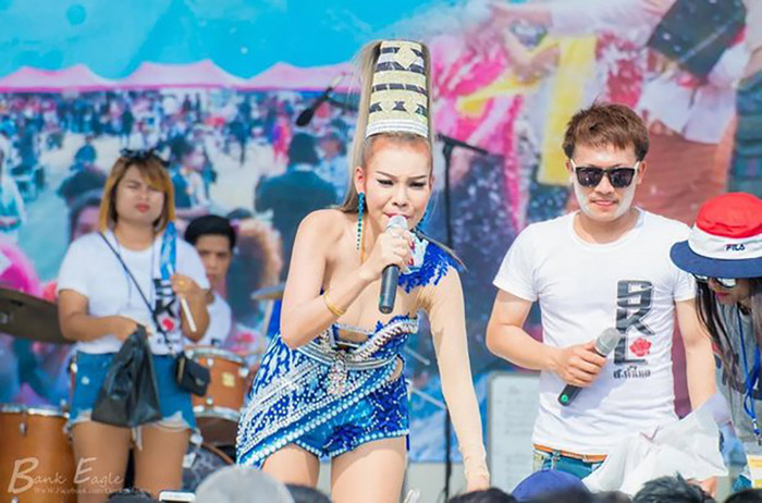 Nit Nitiya là gương mặt quen thuộc của khán giả 'xứ chùa vàng'.