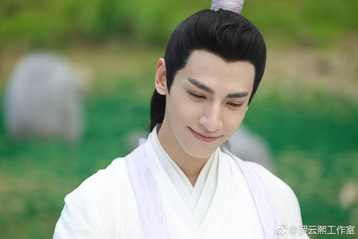 Dàn sao nam Cbiz 'so kè' tạo hình bạch y: Thành Nghị tựa tiên tử, trùm cuối xứng danh huyền thoại Ảnh 10