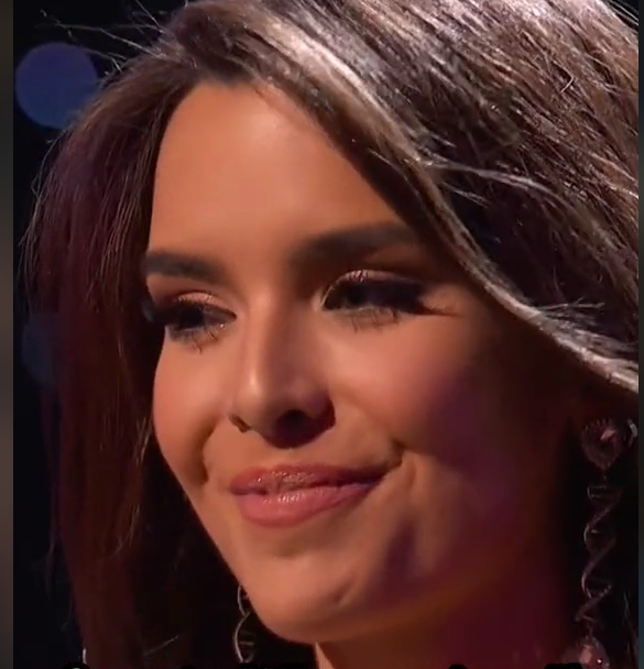 Màu ảnh giúp tôn lên làn da và lớp makeup của các mỹ nhân.