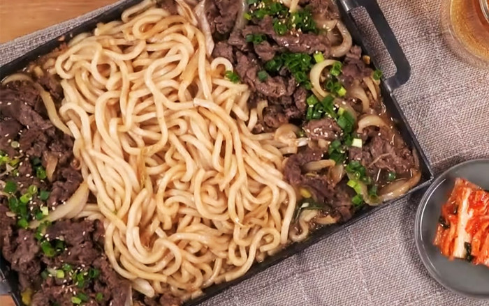 Những món ăn truyền thống Hàn Quốc làm 'say lòng' du khách quốc tế Ảnh 2