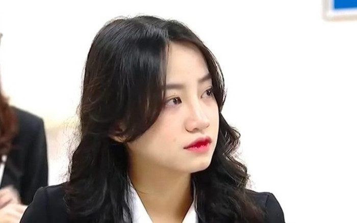 Nữ sinh bất ngờ chiếm spotlight dù chỉ lên sóng VTV ít giây, biết 'info' càng khiến CĐM choáng hơn Ảnh 2