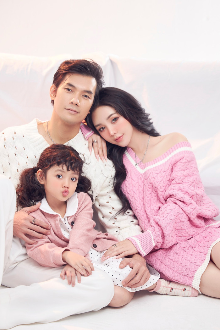 'Phản ứng hóa học' của Quỳnh Kool và Nhan Phúc Vinh trong bộ phim Đừng làm mẹ cáu đã nhận được sự yêu mến nồng nhiệt của khán giả