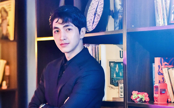 Sự đối lập của Bình An khi làm chồng ở trong 'Đừng làm mẹ cáu' và ngoài đời thực Ảnh 2