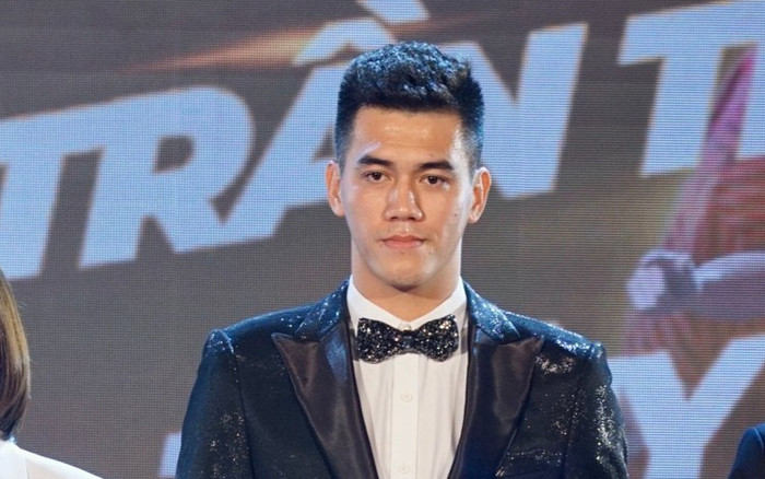 Tiến Linh hụt hẫng về sớm sau Gala Quả bóng vàng, liệu có đáng chê? Ảnh 2