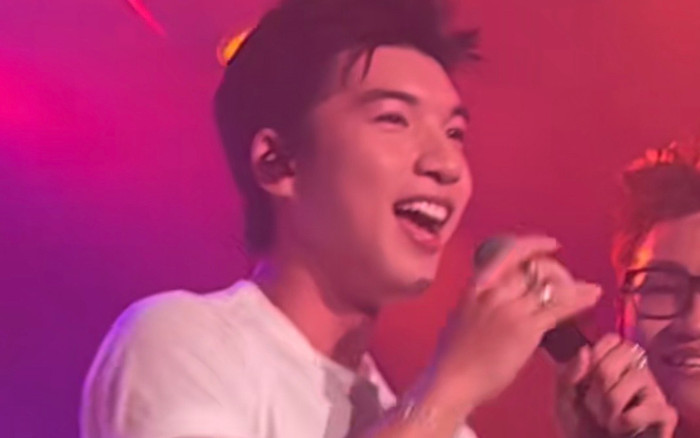 Sau ồn ào bị lột đồ, HIEUTHUHAI tiết lộ cô đơn khi về nhà sau mỗi đêm diễn Ảnh 2