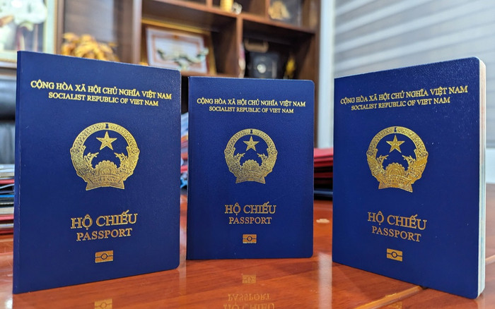 Hộ chiếu gắn chíp điện tử là gì, có gì khác với hộ chiếu thường? Ảnh 2