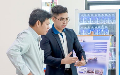 Nắm bắt xu hướng công nghệ, trường ĐH trang bị cho sinh viên kiến thức để tiếp cận ChatGPT, AI Ảnh 2